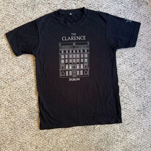 The Clarence Hotel Dublin Black Graphic Tee Men’s Small